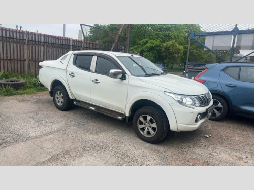 Mitsubishi L200  2016 MITSUBISHI L200 2.5 DI-D DC BARBARIAN AUTO *127,000 MILES* FSH NO VAT