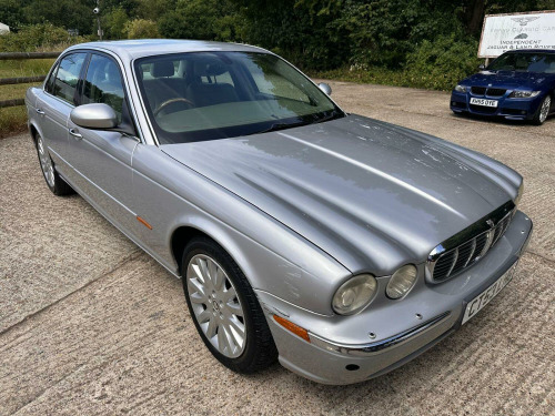 Jaguar XJ  2003 JAGUAR XJ 4.2 V8 SE AUTO **JUST 98,000 MILES** FSH LEZ FREE