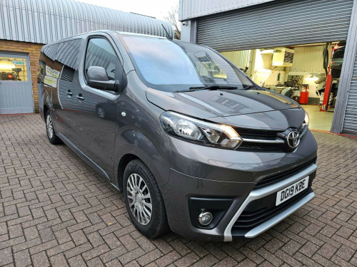Toyota PROACE Verso  2.0 D Shuttle 9 SEATER FSH LWB NO VAT