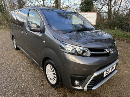 Toyota PROACE Verso  2.0 D Shuttle 9 SEATER FSH LWB NO VAT