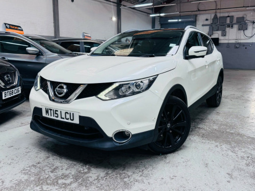 Nissan Qashqai  1.5 dCi Tekna 2WD Euro 5 (s/s) 5dr