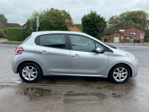 Peugeot 208  1.4 HDi ACTIVE *£0 ZERO ROAD TAX**FULL SERVICE HISTORY**1 PREVIOUS OWNER