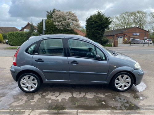 Citroen C3  1.6 HDi 16V Exclusive *£35 ROAD TAX * last local lady owner 15 years * serv