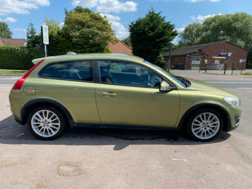 Volvo C30  1.6 D DRIVe SE Lux *Â£0 ZERO ROAD TAX* * leather * 17â€ alloys *