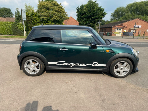 MINI Hatch  1.6 Cooper D Hatch ** Â£20 Road tax ** service history **