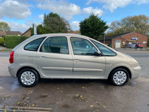 Citroen Xsara Picasso  1.6 HDi Exclusive * Last owner 7 years*