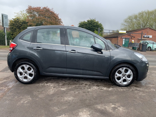 Citroen C3  1.6 VTI 16v EXCLUSIVE ** FULL SERVICE HISTORY ** SAT  NAV ** REVERSE CAMERA