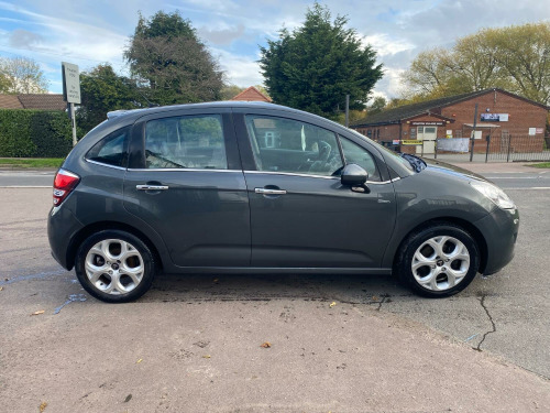 Citroen C3  1.6 VTI 16v EXCLUSIVE ** FULL SERVICE HISTORY ** SAT  NAV ** REVERSE CAMERA