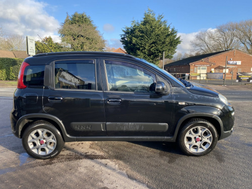 Fiat Panda  0.9 TwinAir 4x4 * £35 Road Tax * service history * privacy glass * 