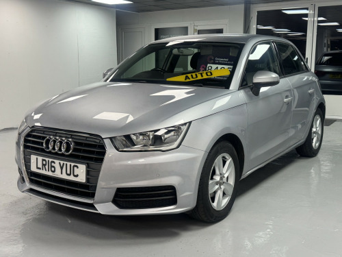 Audi A1  1.0 TFSI SE 