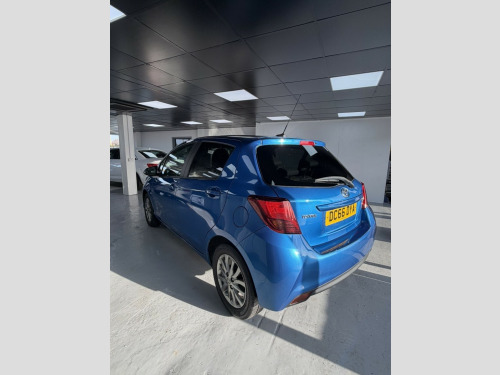 Toyota Yaris  1.3 Dual VVT-i Icon 