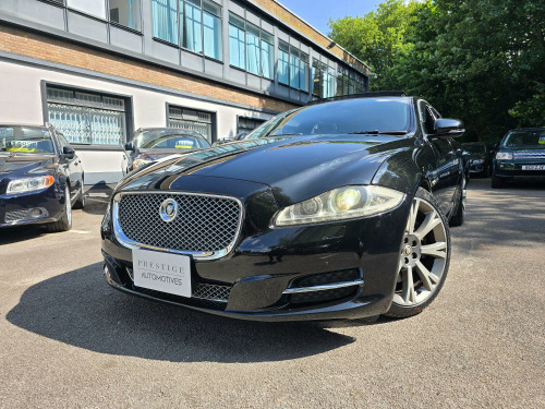 Jaguar XJ  5.0 V8 LUXUARY POWERFUL 380 BHP VERY LOW MILEAGE DUE JAN 2025