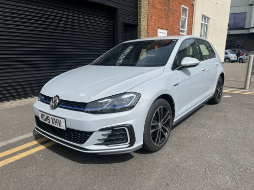 Volkswagen Golf  1.4 TSI 8.7kWh GTE 