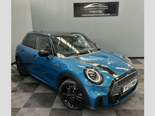 MINI Hatch  1.5 Cooper Sport Hatchback 5dr Petrol Steptronic Euro 6 (s/s) (136 ps)