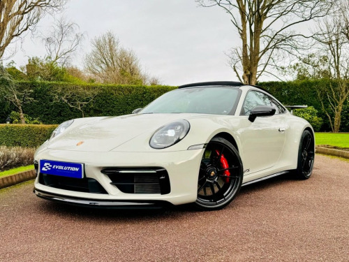 Porsche 911  3.0T 992 Carrera 4 GTS Coupe 2dr Petrol PDK 4WD Eu