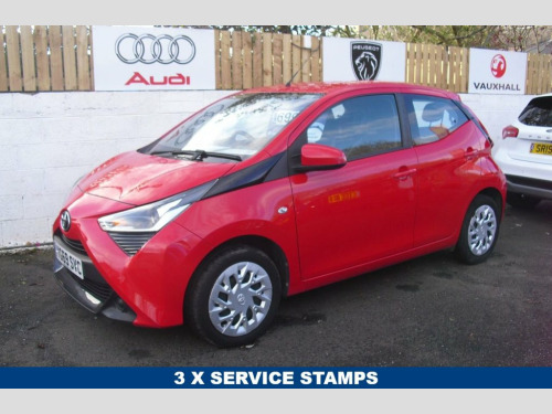 Toyota AYGO  1.0 VVT-i x-play Hatchback 5dr Petrol Manual Euro 