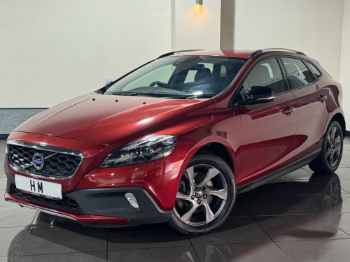 Volvo V40  2.0 D2 Lux Hatchback 5dr Diesel Auto Euro 6 (s/s) 