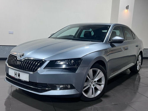 Skoda Superb  2.0 TDI SE L Executive Hatchback 5dr Diesel DSG Au