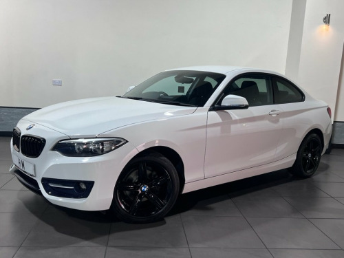 BMW 2 Series  2.0 218d Sport Coupe 2dr Diesel Manual Euro 6 (s/s