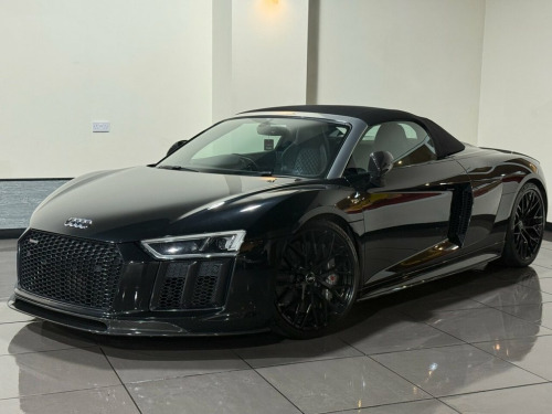 Audi R8  5.2 FSI V10 Plus Spyder 2dr Petrol S Tronic quattr
