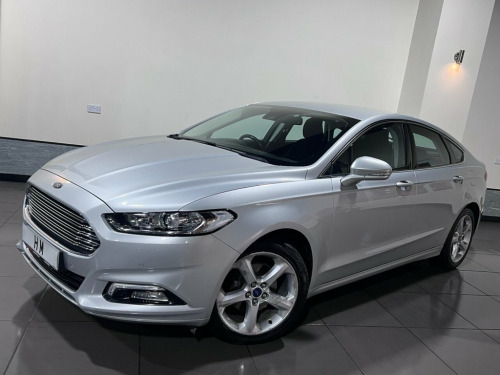 Ford Mondeo  2.0 TDCi Titanium Hatchback 5dr Diesel Powershift  