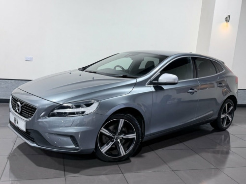 Volvo V40  2.0 D2 R-Design Edition Hatchback 5dr Diesel Manua 