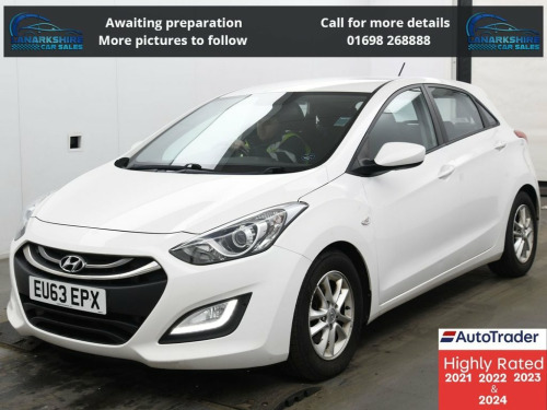 Hyundai i30  1.6 CRDi Blue Drive Active Hatchback 5dr Diesel Ma