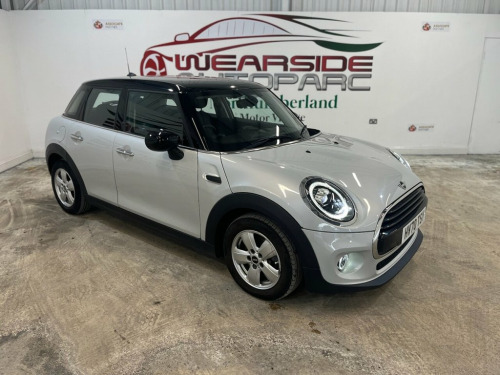 MINI Hatch  1.5 Cooper Classic Hatchback 5dr Petrol Manual Eur