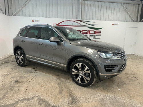 Volkswagen Touareg  3.0 TDI V6 BlueMotion Tech R-Line SUV 5dr Diesel T