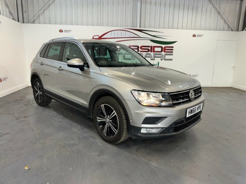 Volkswagen Tiguan  2.0 TDI BlueMotion Tech SE Navigation SUV 5dr Dies