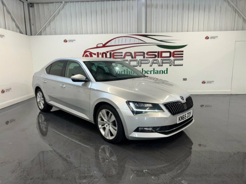 Skoda Superb  2.0 TDI SE L Executive Hatchback 5dr Diesel DSG Au