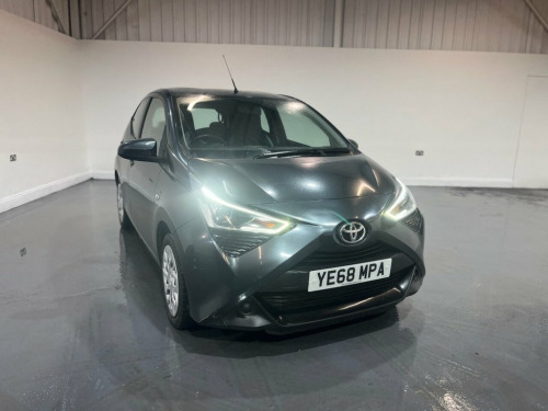 Toyota AYGO  1.0 VVT-i x-play Hatchback 5dr Petrol Manual Euro  