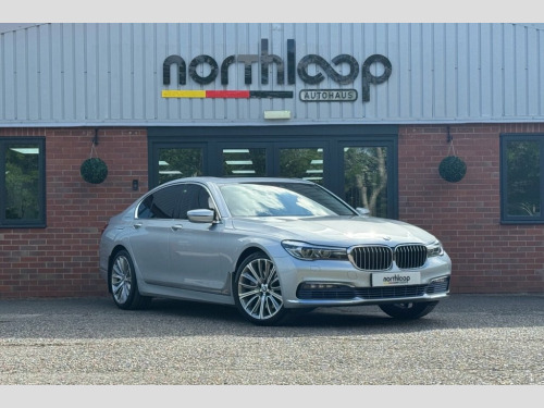 BMW 7 Series  4.4 750i V8 Saloon 4dr Petrol Auto Euro 6 (s/s) (4