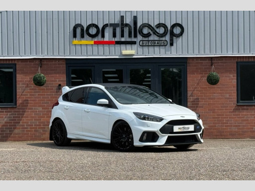 Ford Focus  2.3T EcoBoost RS Hatchback 5dr Petrol Manual AWD E