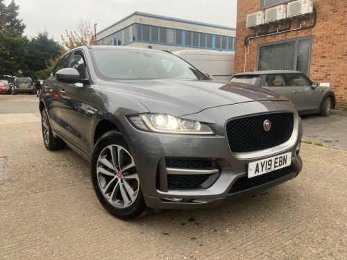 Jaguar F-PACE  2.0 D180 Portfolio Auto AWD Euro 6 (s/s) 5dr