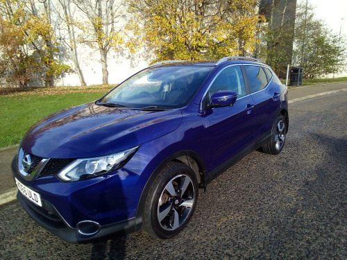 Nissan Qashqai  1.2 DIG-T N-Connecta