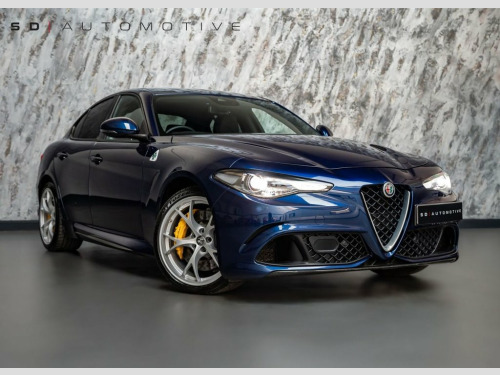 Alfa Romeo Giulia  2.9 V6 Bi-Turbo Quadrifoglio Saloon 4dr Petrol Aut