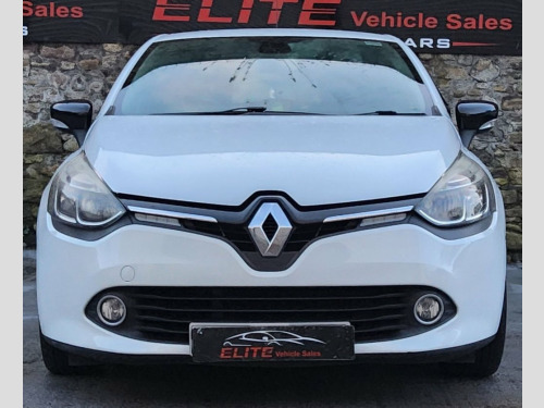 Renault Clio  1.2 16V Dynamique MediaNav Hatchback 5dr Petrol Ma