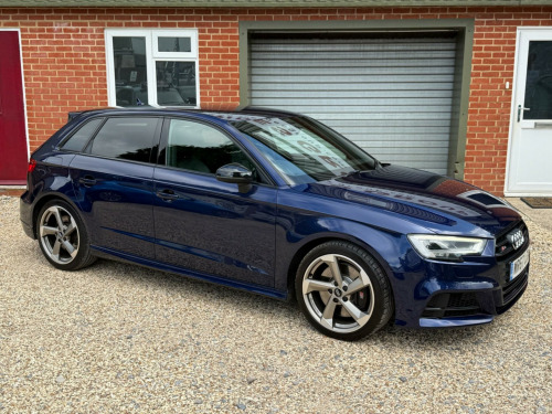 Audi S3  2.0 TFSI Black Edition Sportback S Tronic quattro Euro 6 (s/s) 5dr