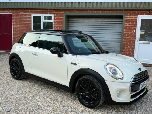 MINI Hatch  1.5 Cooper Auto Euro 6 (s/s) 3dr