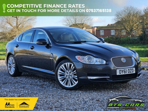 Jaguar XF  3.0d V6 Premium Luxury Saloon 4dr Diesel Auto Euro