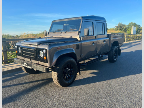 Land Rover Defender  DOUBLE CAB PICK UP USA EXPORTABLE