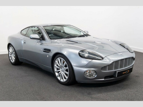 Aston Martin Vanquish Vanquish 5.9 V12 2d 460 BHP V12 Vanquish, Great history fil