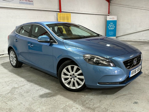 Volvo V40  2.0 D3 SE Lux Nav Hatchback 5dr Diesel Manual Euro