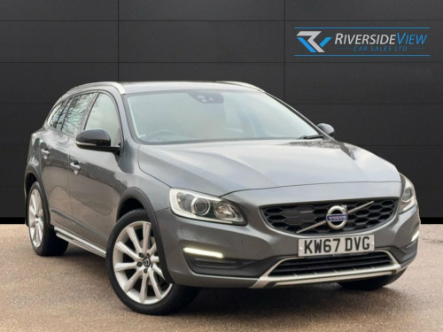 Volvo V60  2.4 D4 Lux Nav Estate 5dr Diesel Auto AWD Euro 6 (