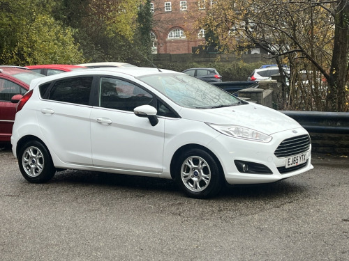 Ford Fiesta  1.5 TDCi ECOnetic Titanium Hatchback 5dr Diesel Manual Euro 6 (s/s) (95 ps) 