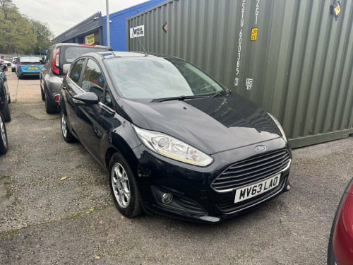 Ford Fiesta  1.6 TDCi ECOnetic Titanium Hatchback 5dr Diesel Ma