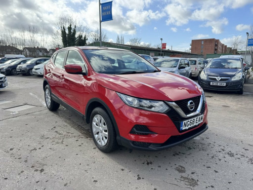 Nissan Qashqai  1.3 DIG-T Visia SUV 5dr Petrol Manual Euro 6 (s/s)