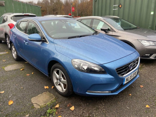 Volvo V40  2.0 D4 SE Hatchback 5dr Diesel Manual Euro 6 (s/s)