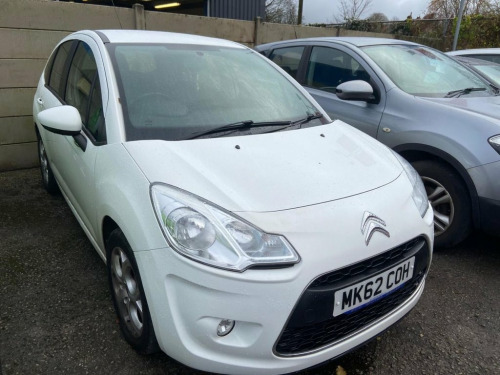 Citroen C3  1.4i White Hatchback 5dr Petrol Manual Euro 5 (75 